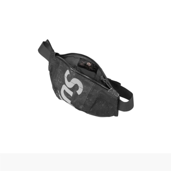 Supreme Waist Bag "Fanny Pack"- - Picture 3 of 4